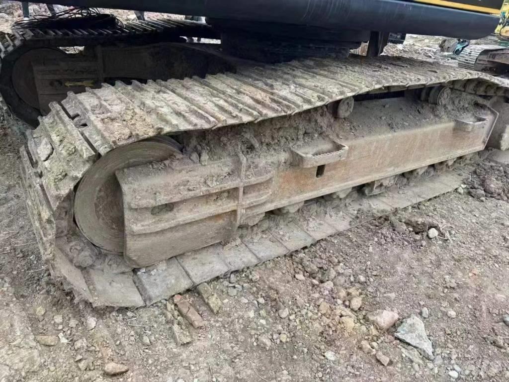 Sany SY 215 Crawler excavators