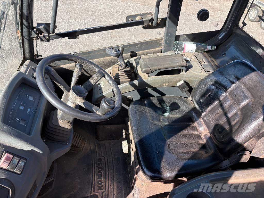 Komatsu WA 90 Wheel loaders