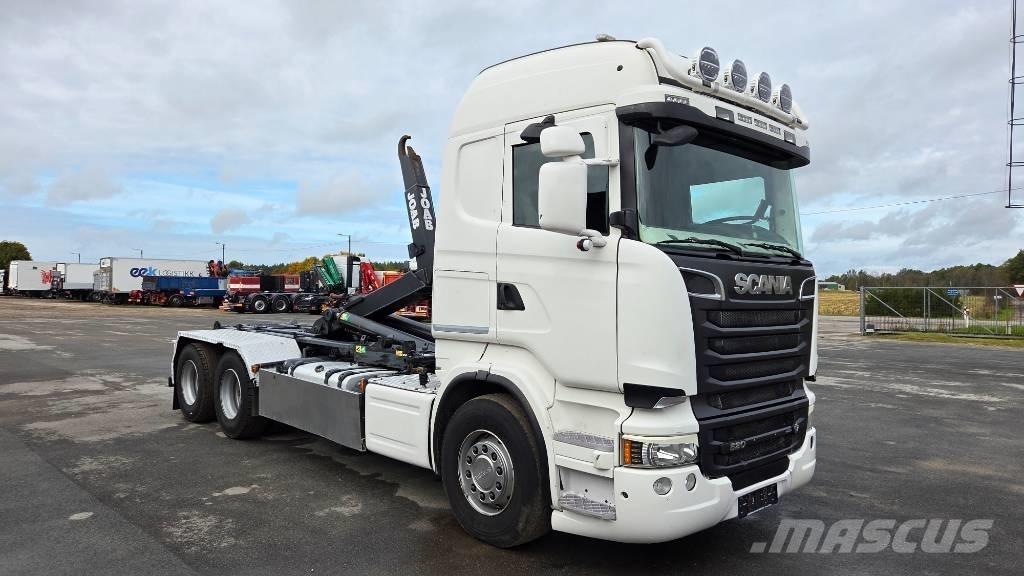 Scania R520 6X4 Hook lift trucks
