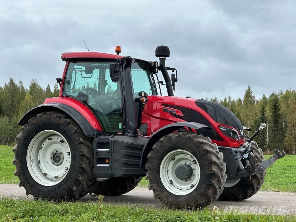Valtra T 194 Tractors
