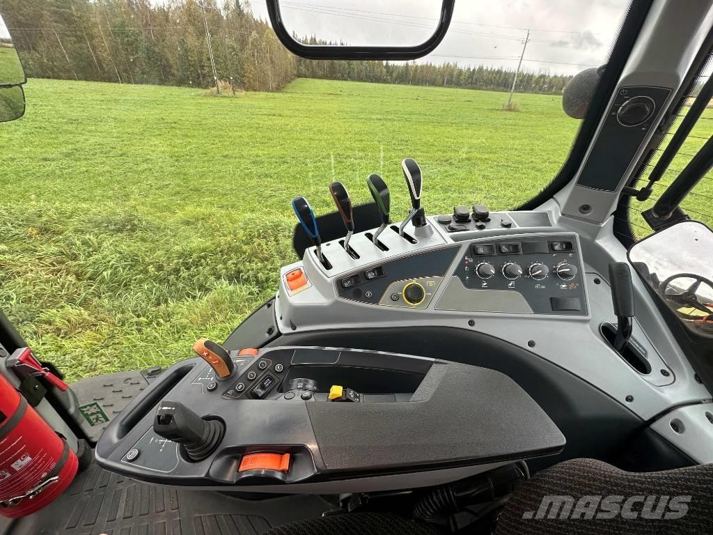 Valtra T 194 Tractors