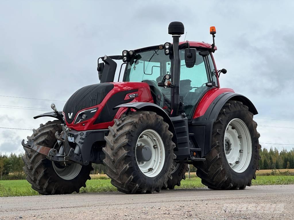 Valtra T 194 Tractors