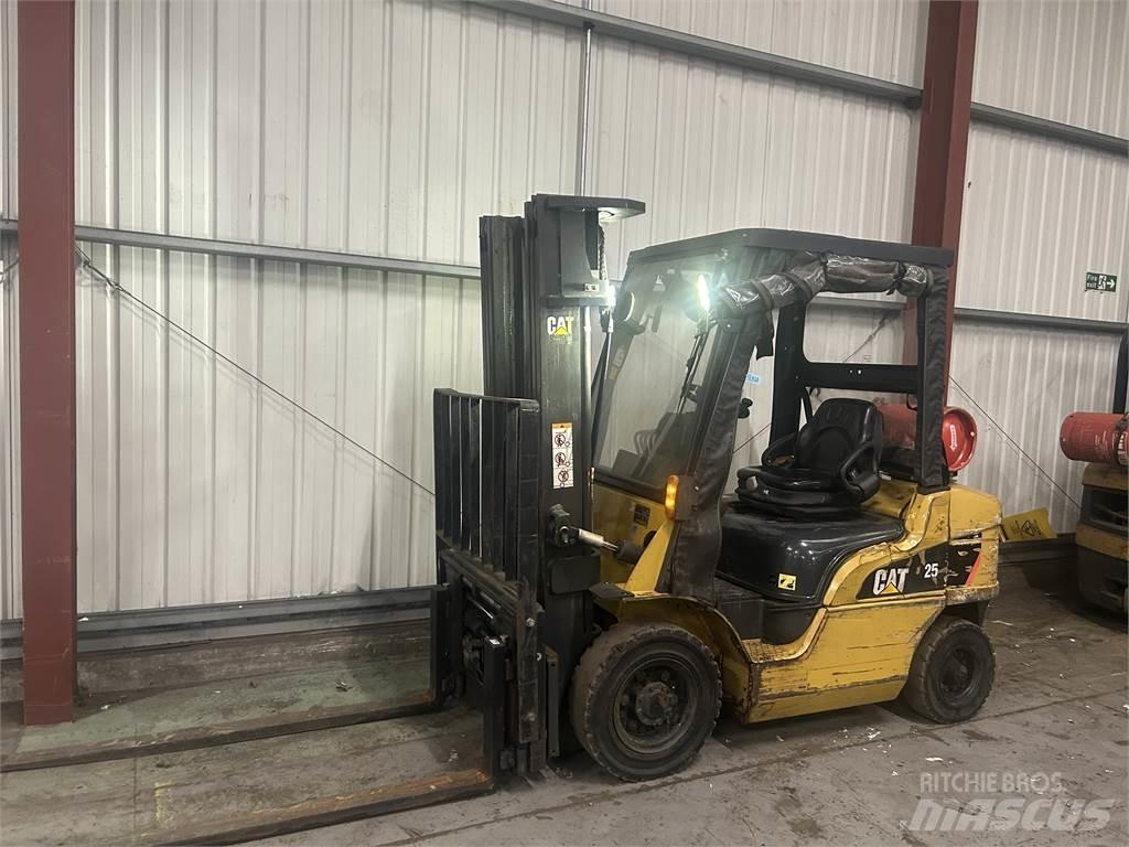 CAT GP25NT LPG trucks