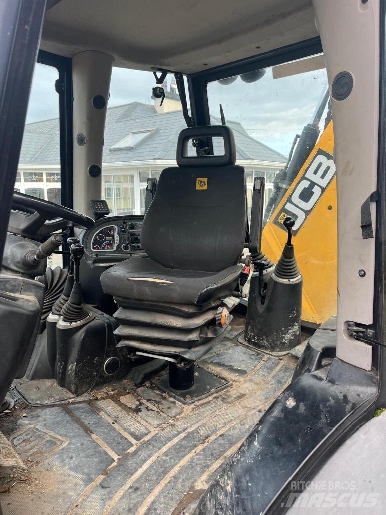 JCB 3 CX Backhoe loaders