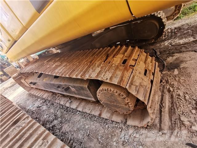 Komatsu PC 210-8 Crawler excavators