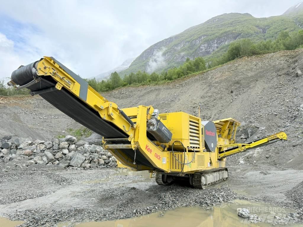Keestrack B4e Hybrid Mobile crushers