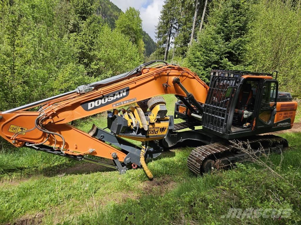 Doosan DX 235 NLC - 5 Excavators