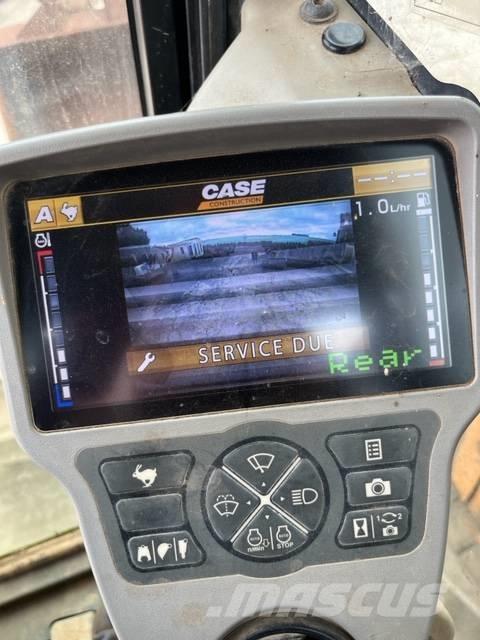 CASE CX 75 C SR Midi excavators  7t - 12t