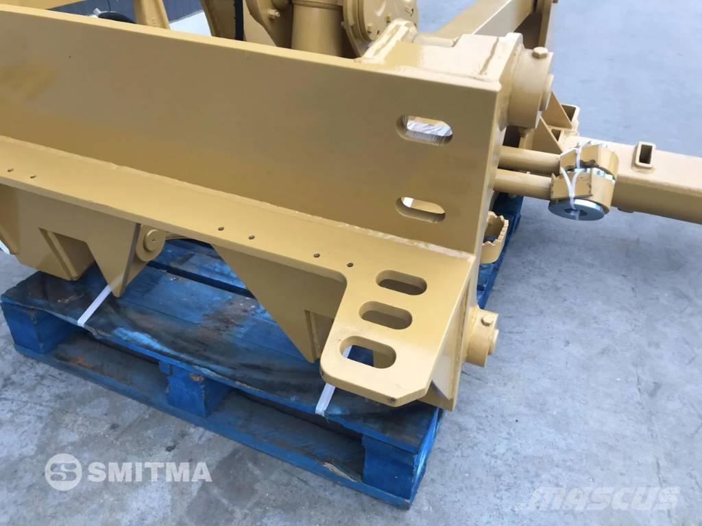 CAT 160K Scarifiers