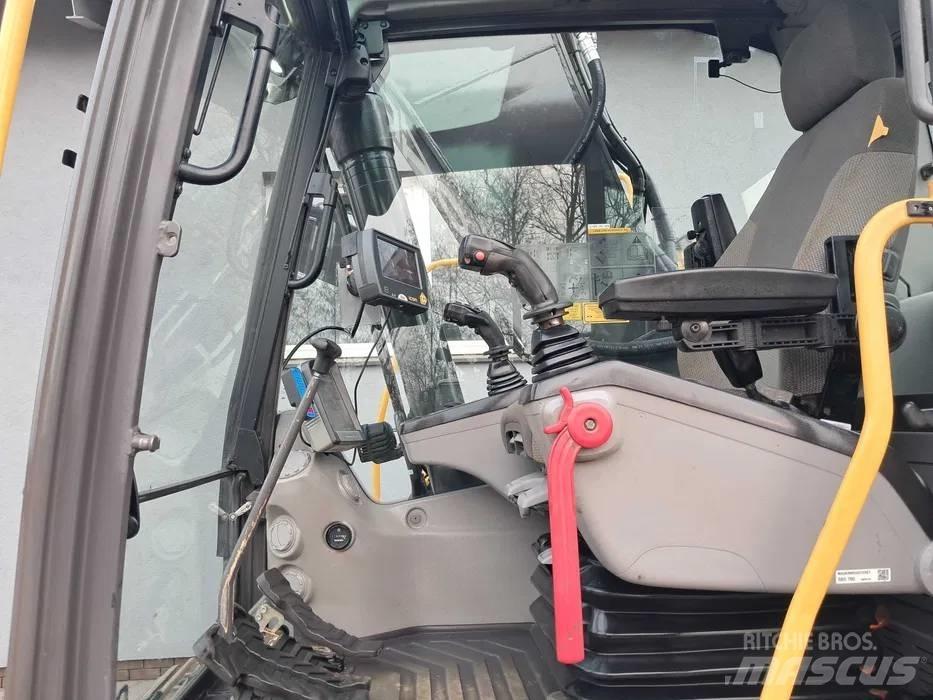 Volvo EC 220 DL Crawler excavators