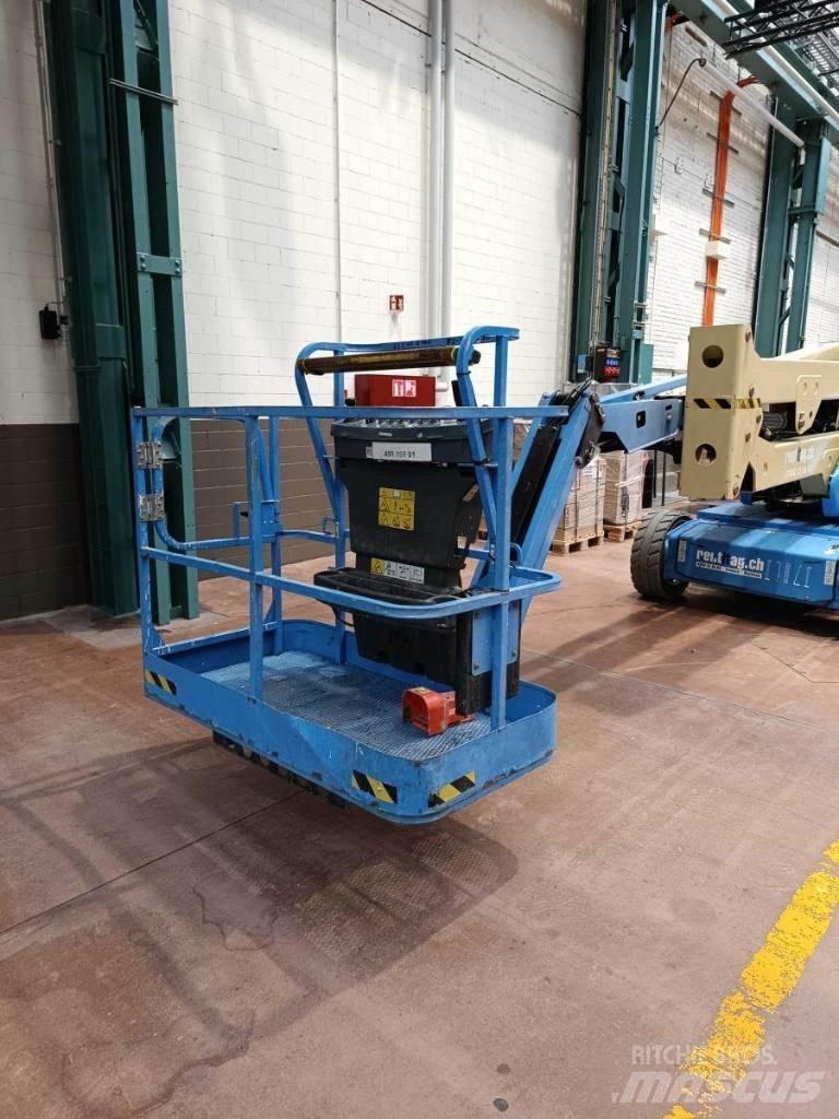 JLG E 450 AJ Articulated boom lifts