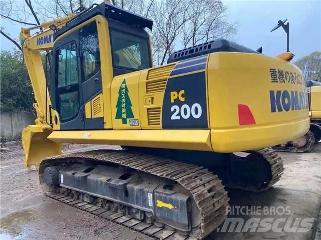 Komatsu PC 200-8 Crawler excavators
