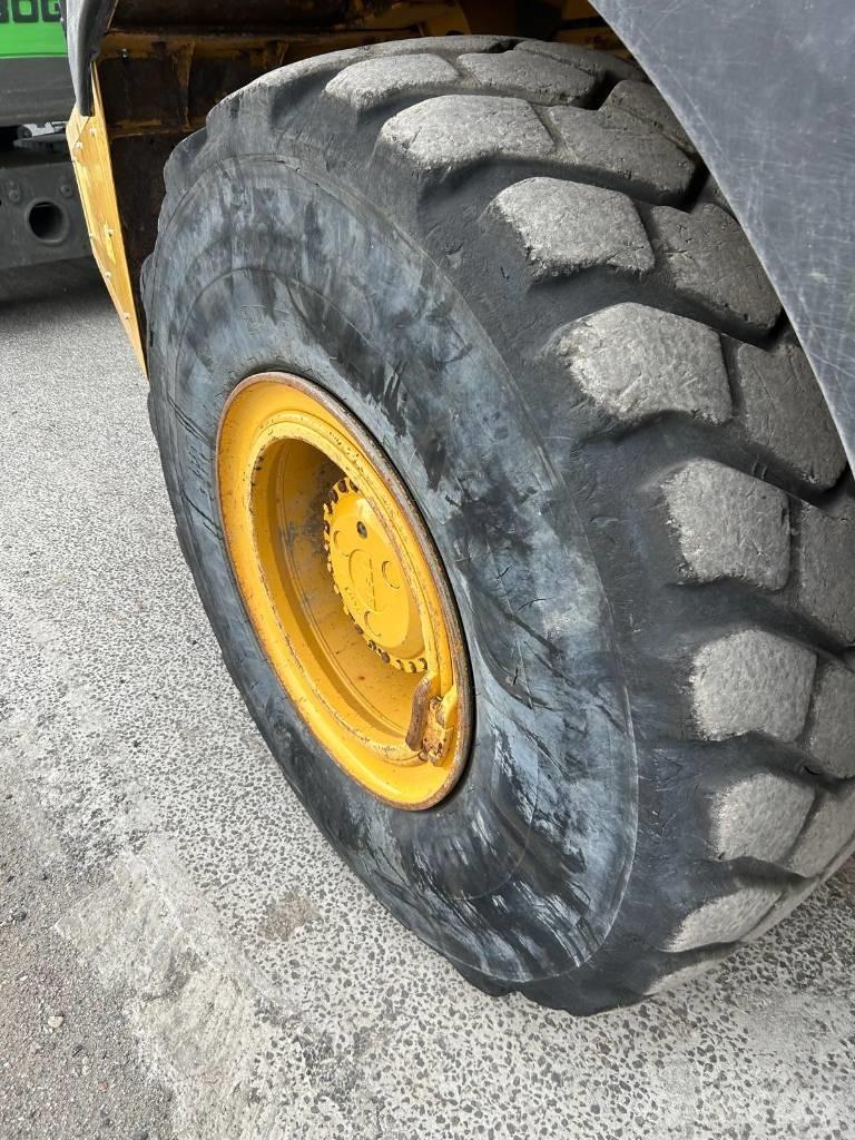 Bell B 30 E Articulated Dump Trucks (ADTs)