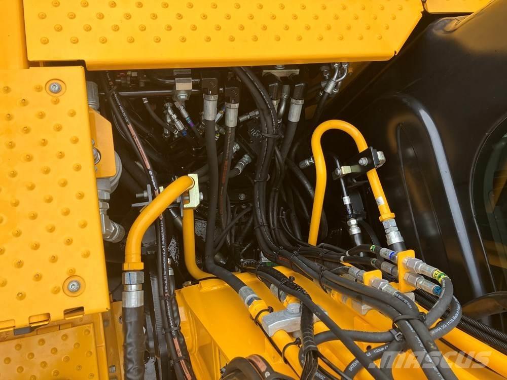JCB JS145W Wheeled excavators
