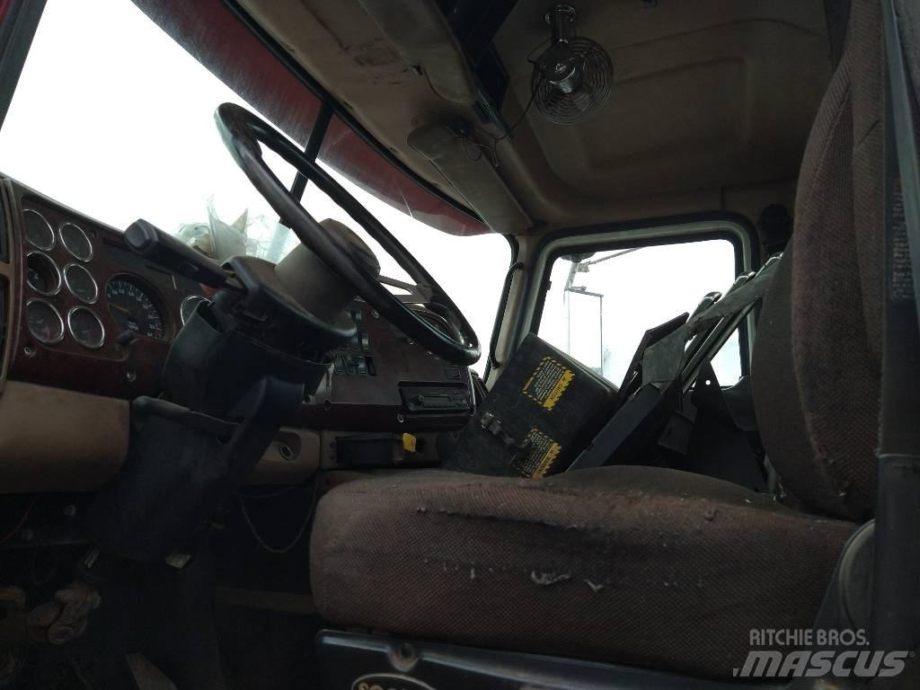 Mack Granite Chassis and suspension