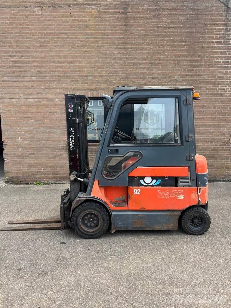 Toyota 7FBMF25 Electric forklift trucks