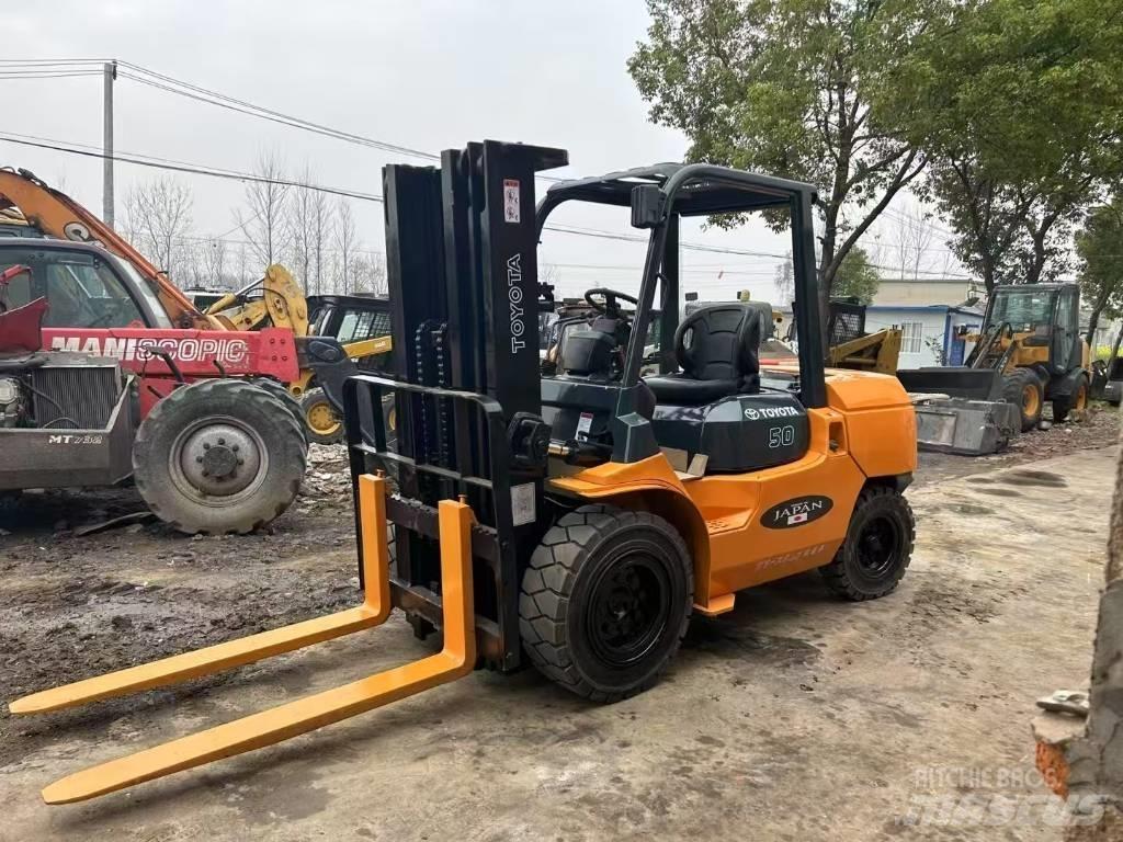 Toyota FD 50 Diesel trucks