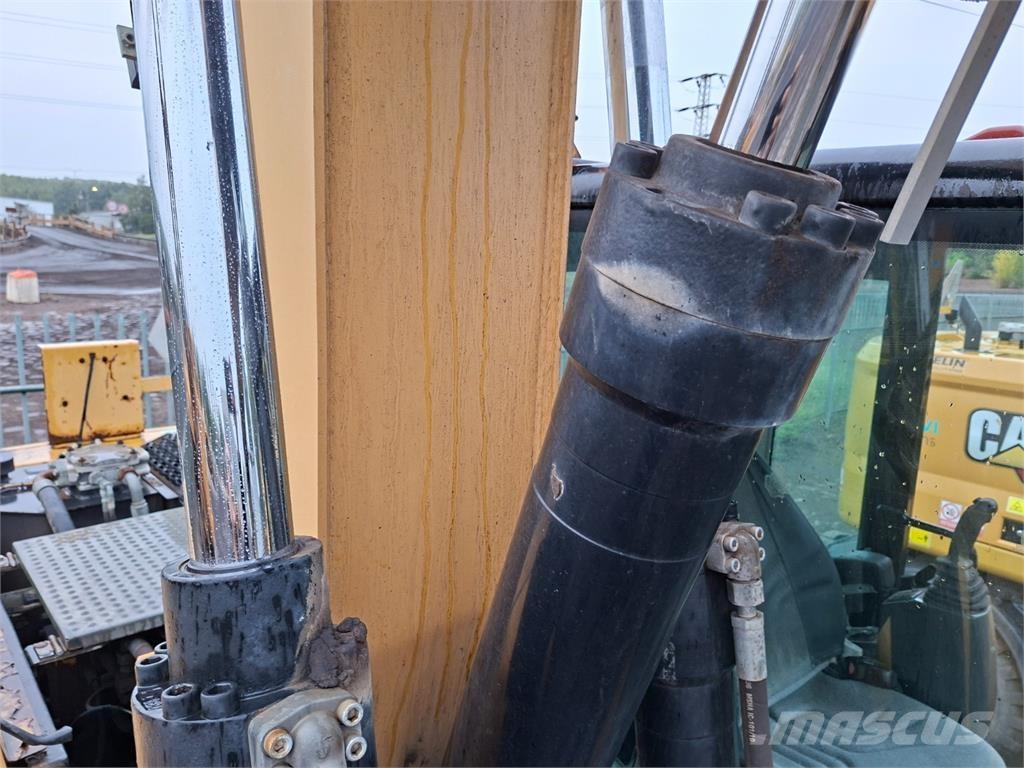 CAT M313D 4X4 Construction - Others