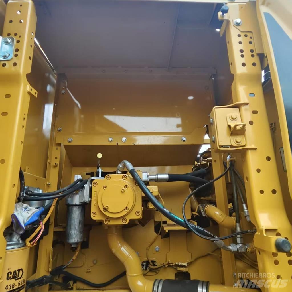 CAT 320 GC Midi excavators  7t - 12t