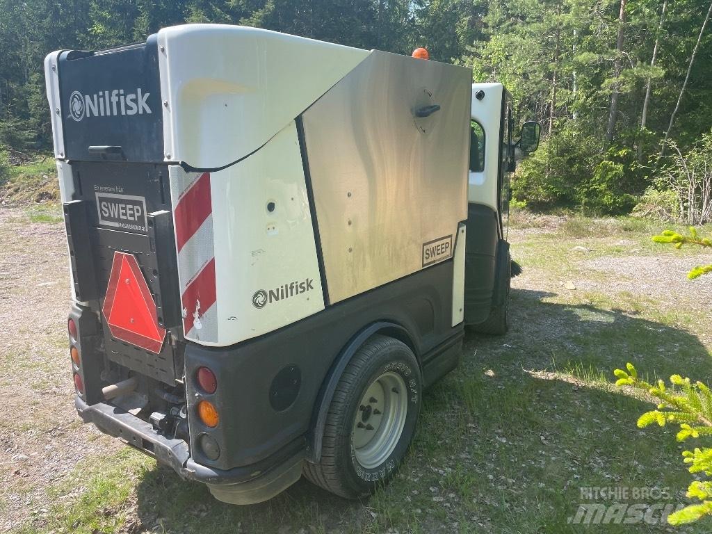 Nilfisk CR3500 Sweepers