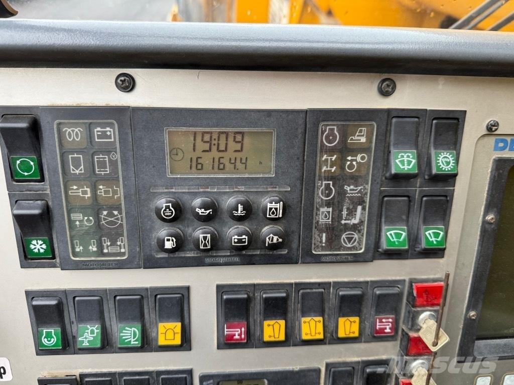 Terex Demag AC 100 Rough terrain cranes