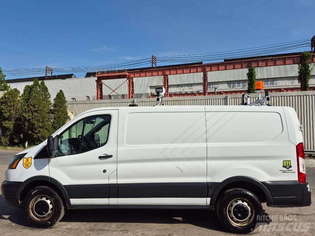 Ford Transit 250 Panel vans