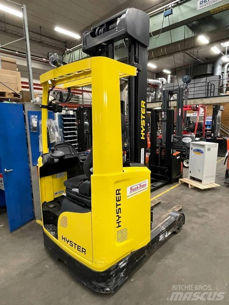 Hyster R1.4 Reach trucks