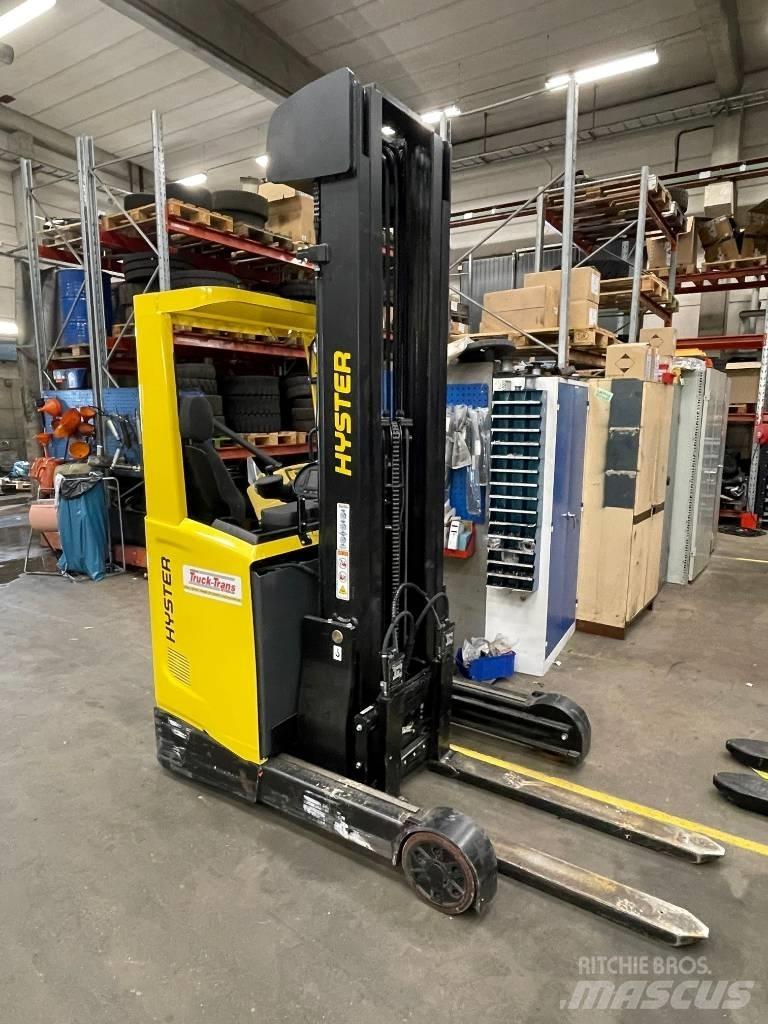 Hyster R1.4 Reach trucks
