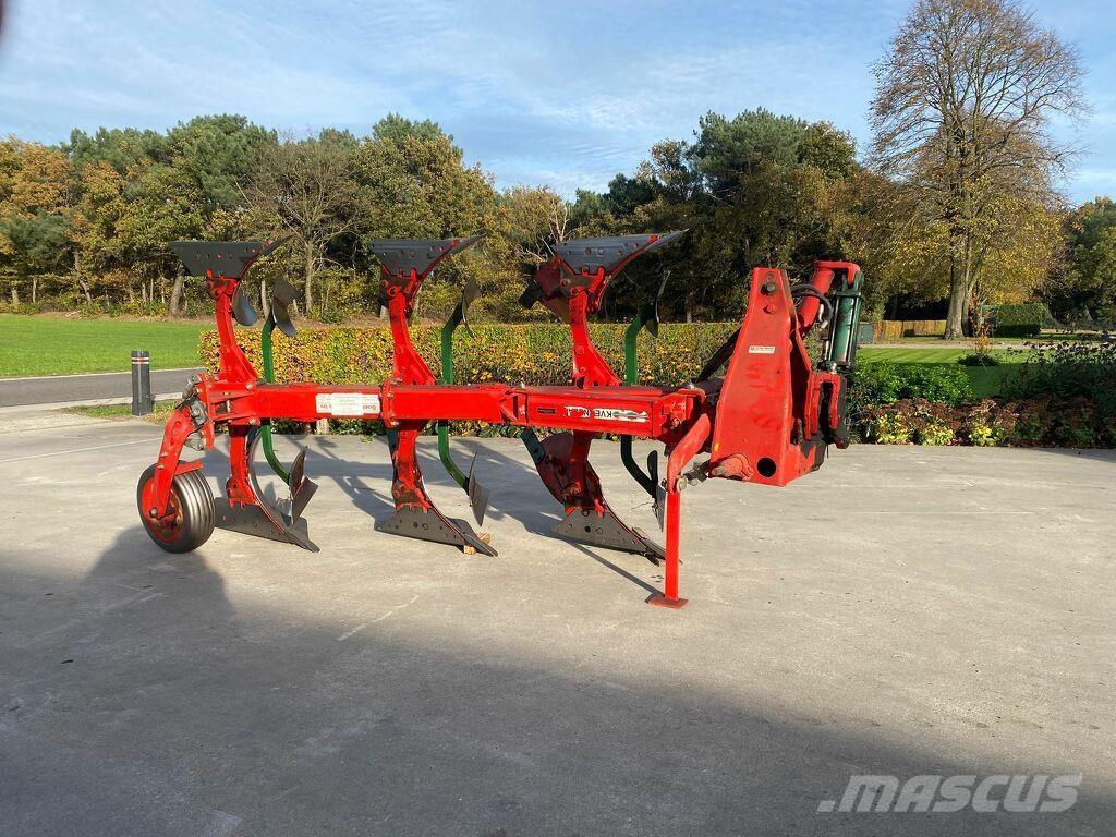 Kverneland ld85 Plows