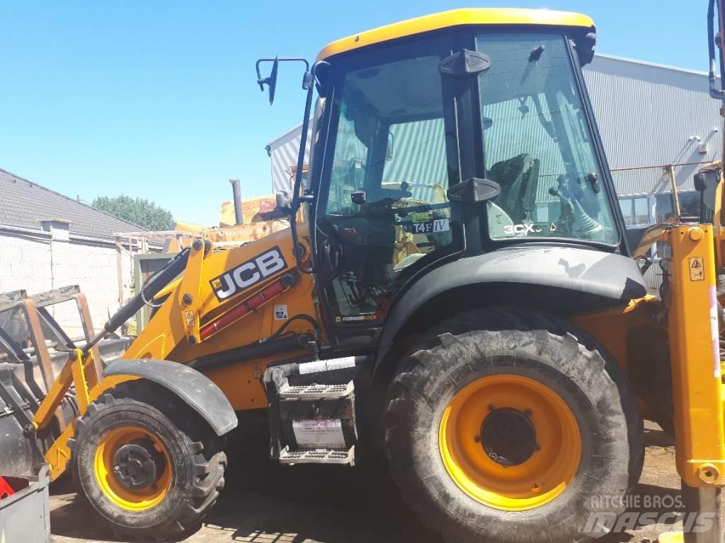 JCB 3 CX Backhoe loaders