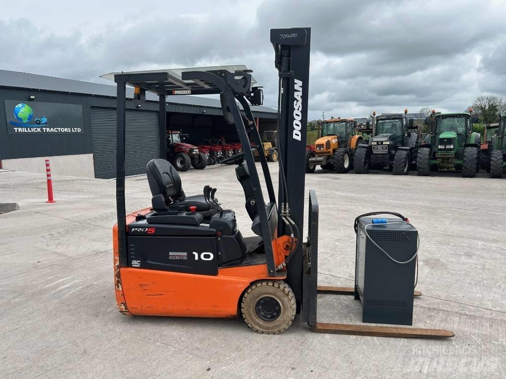 Doosan B10R-5 Electric forklift trucks