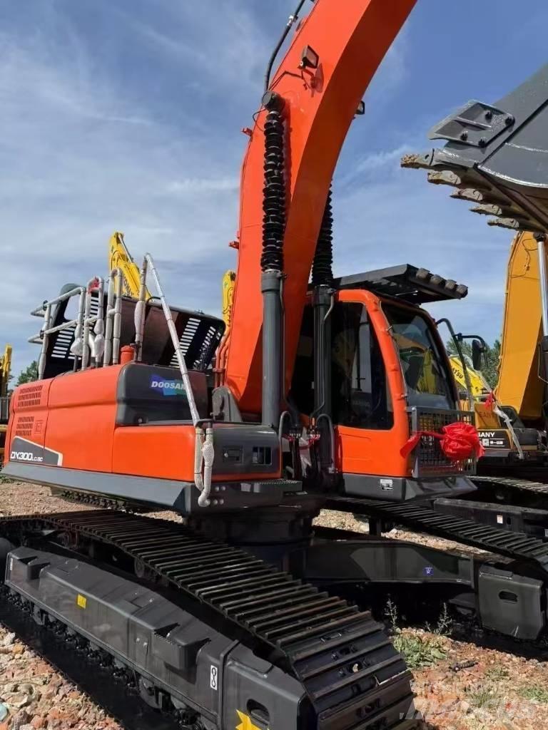 Doosan DX300LC-9C Crawler excavators