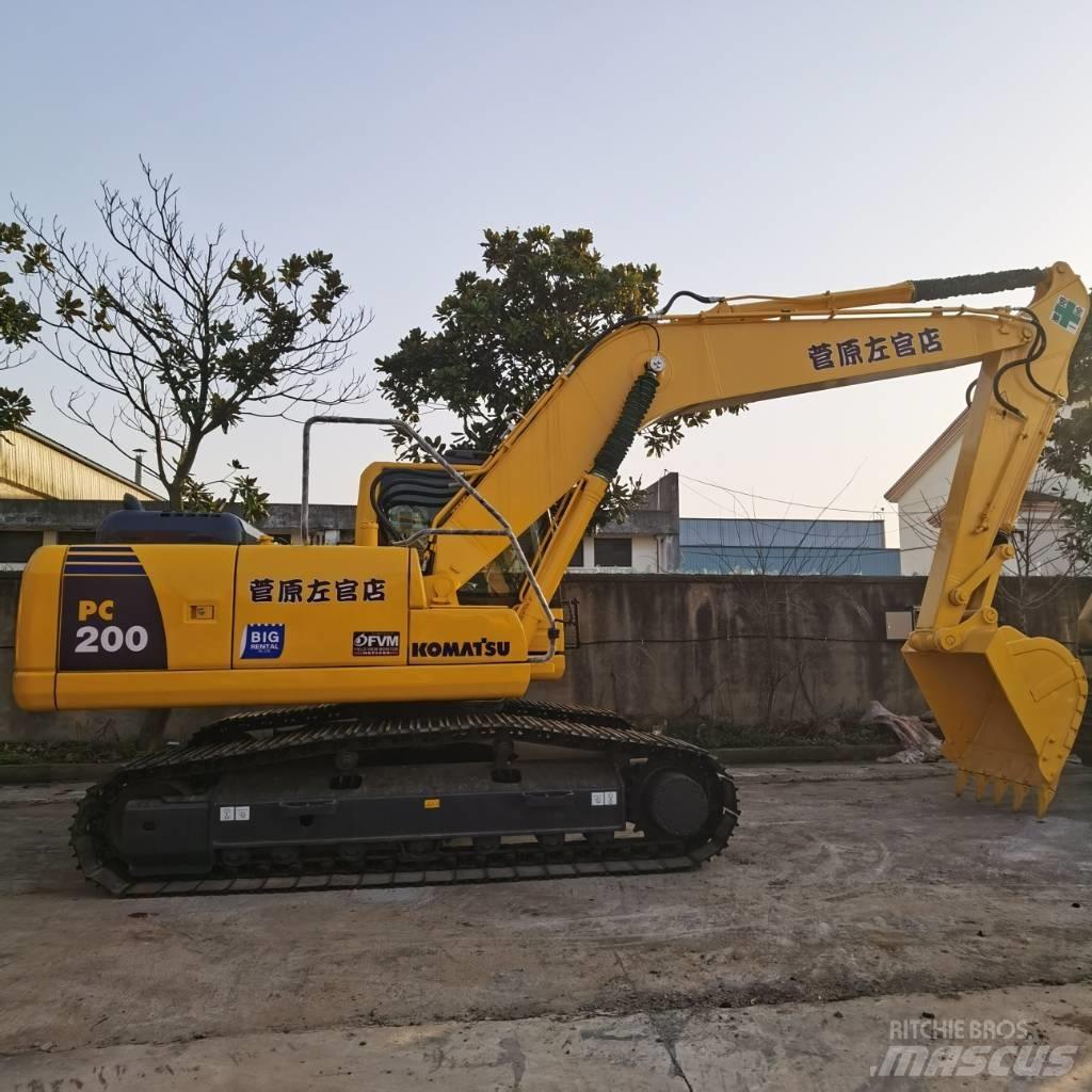 Komatsu PC 200-8 Crawler excavators