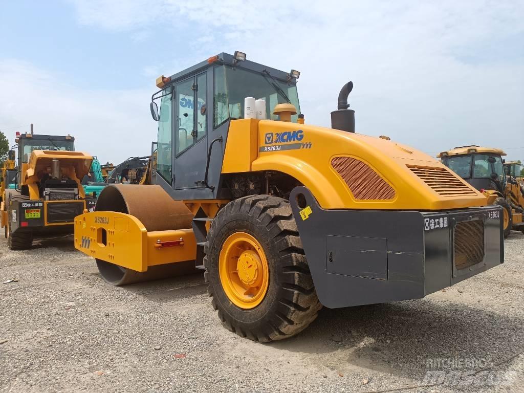 XCMG XS 263J Single drum rollers