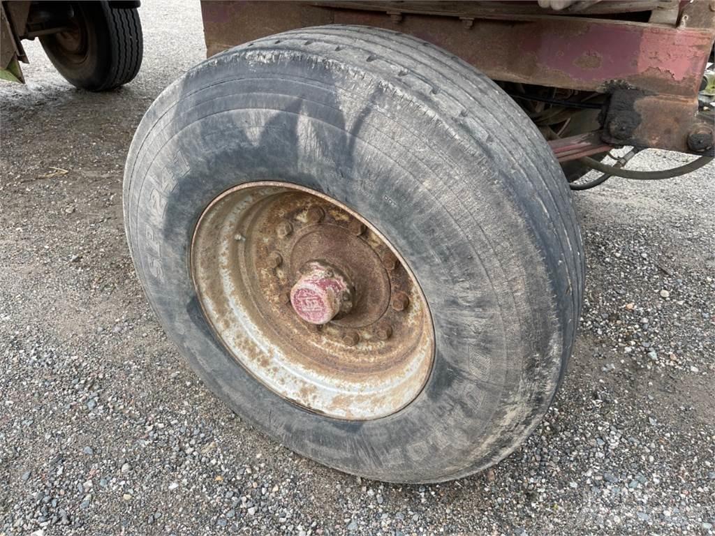 Oelkers DKP 18 Bale trailers