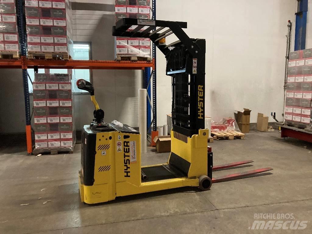 Hyster S1.2C Pedestrian stacker