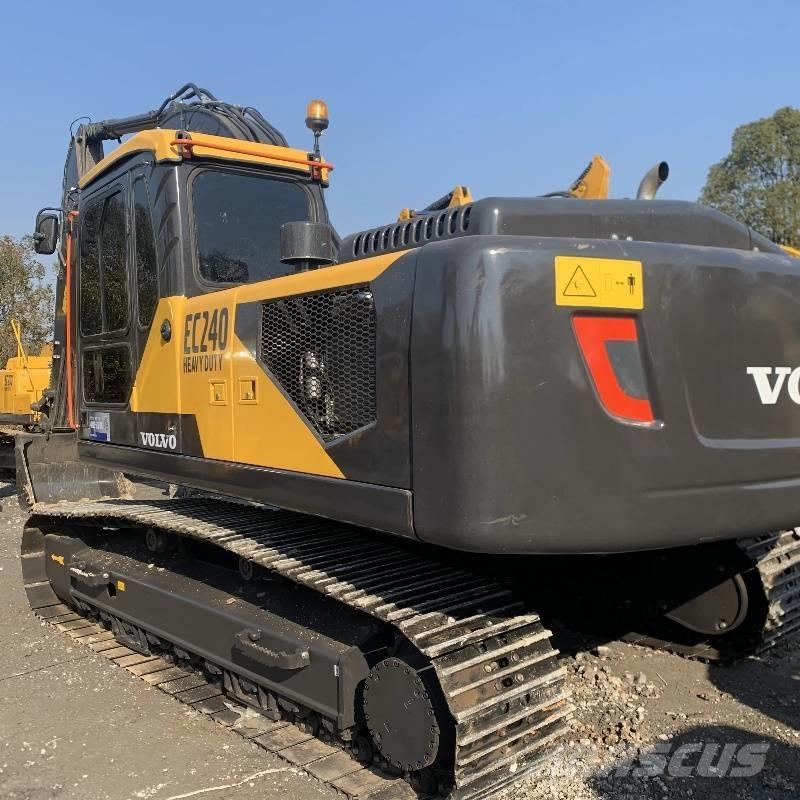 Volvo EC 240 Crawler excavators