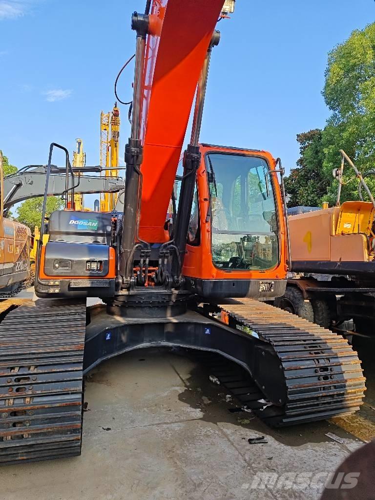 Doosan DX 225 LC-9C Crawler excavators