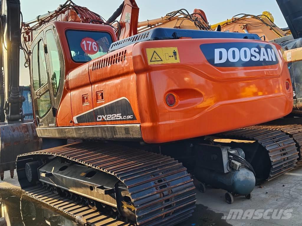 Doosan DX 225 LC-9C Crawler excavators
