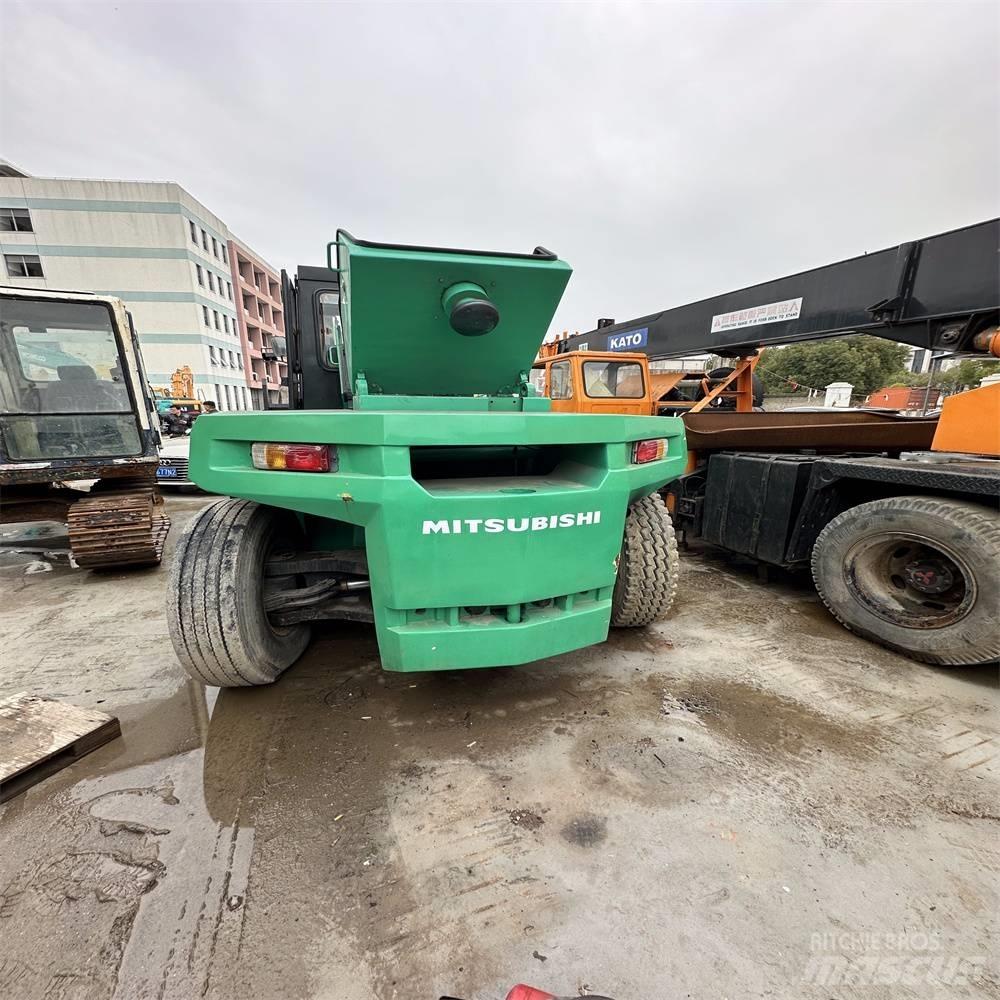 Mitsubishi FD160 Diesel trucks