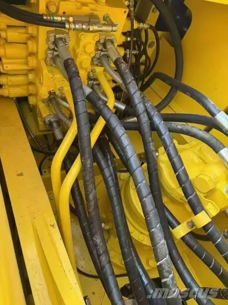 Komatsu PC 240 Crawler excavators