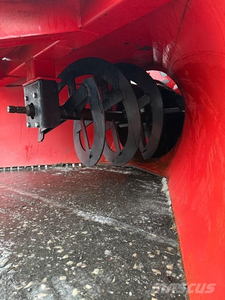 Varila Steel TR 250 Snow throwers