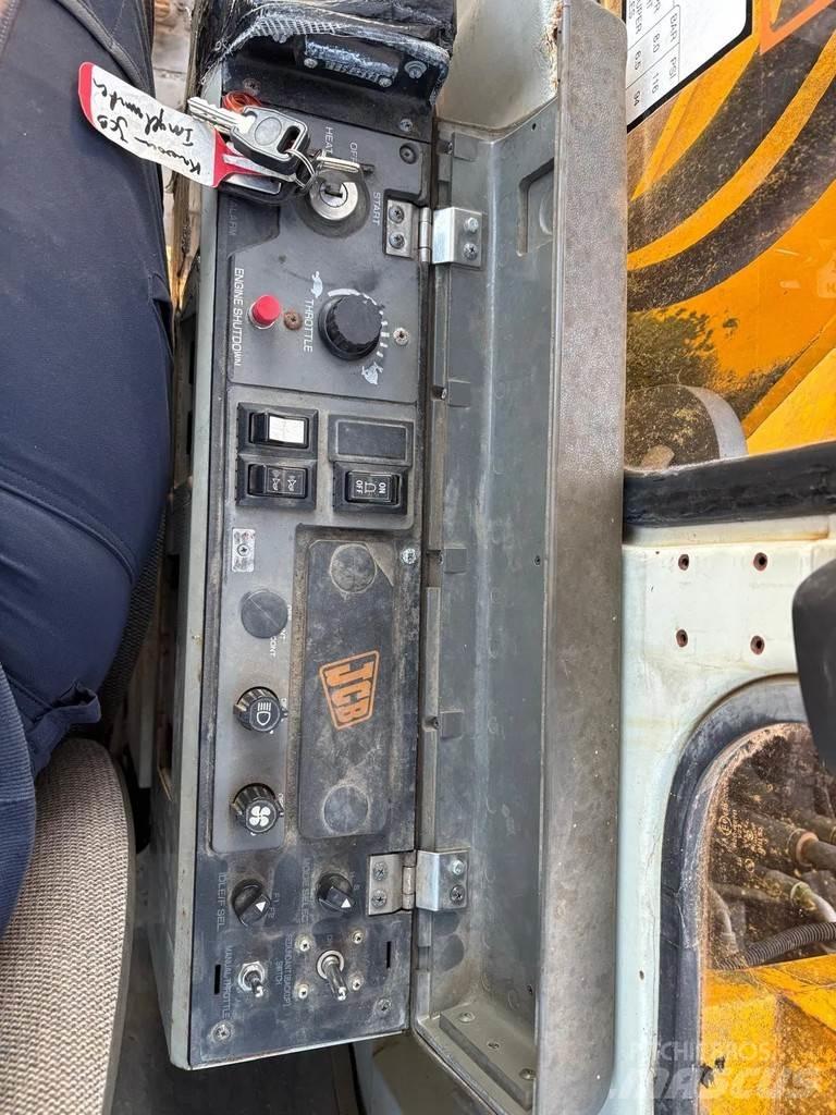 JCB JS130W Wheeled excavators
