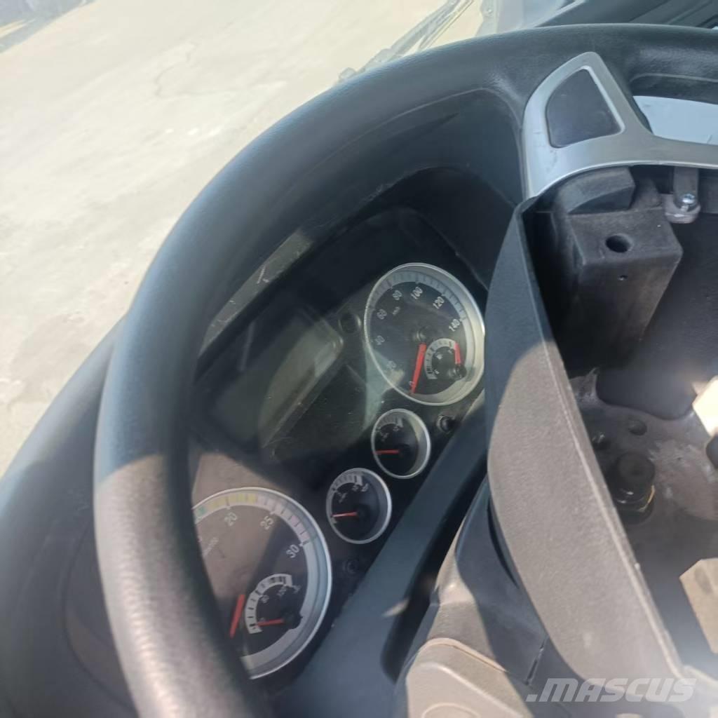 Howo 371 6x4 Tractor Units