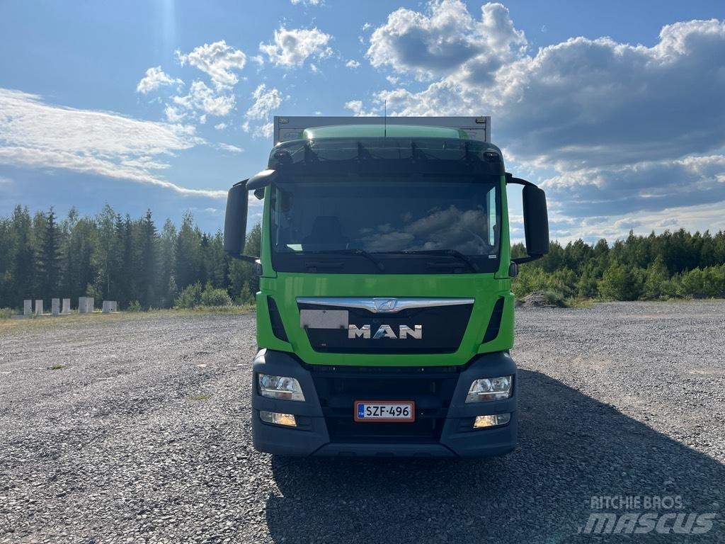 MAN TGS 26.360 Box body trucks