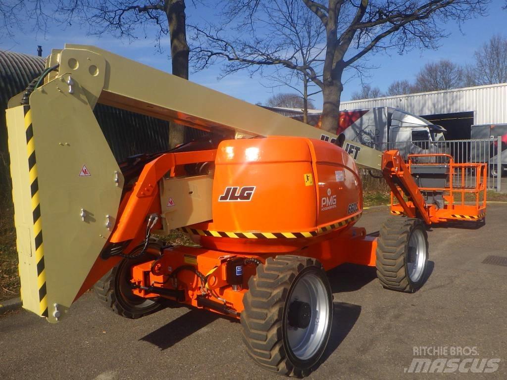 JLG 600AJ Articulated boom lifts