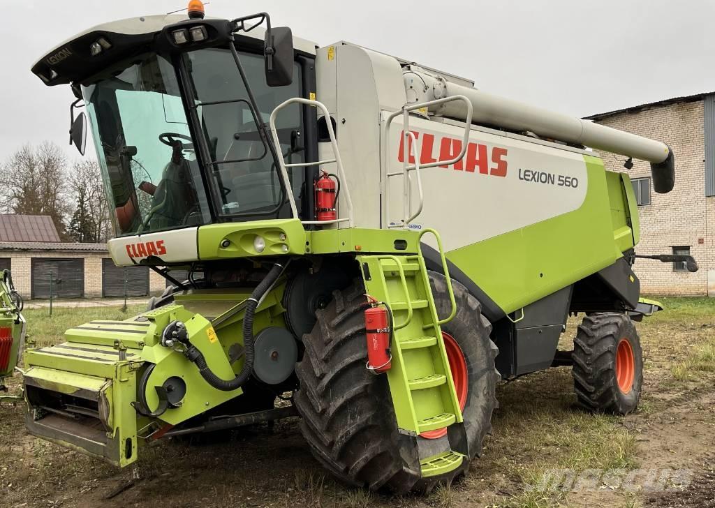 CLAAS Lexion 460 Combine harvesters