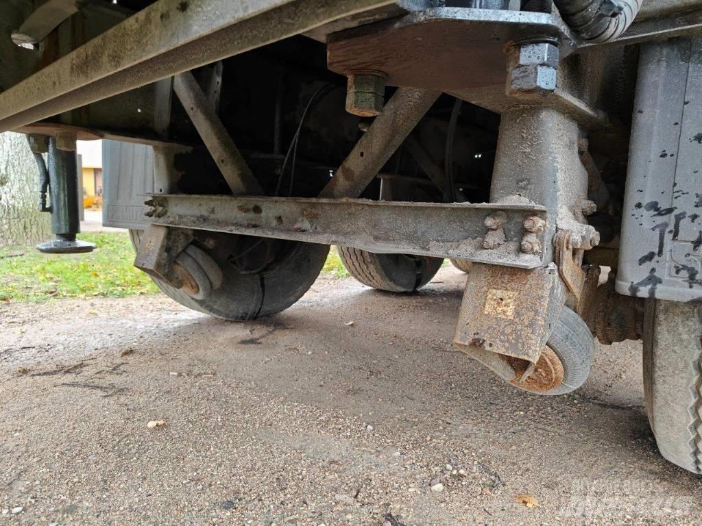 Schmitz poolhaagis Timber semi-trailers