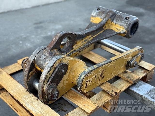 CAT 315 BUCKET ARM Booms and arms