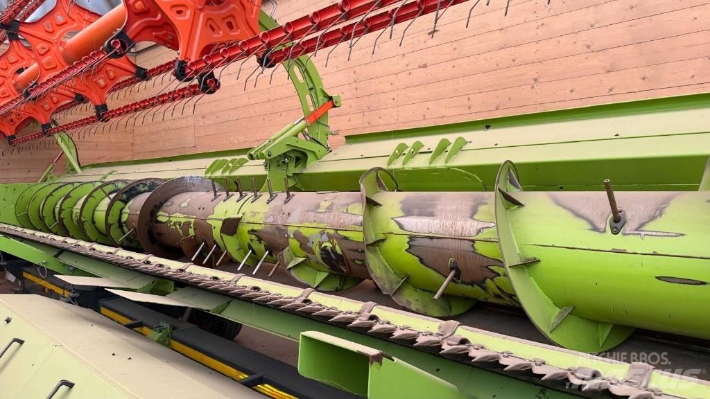 CLAAS Lexion 770 TT Combine harvesters
